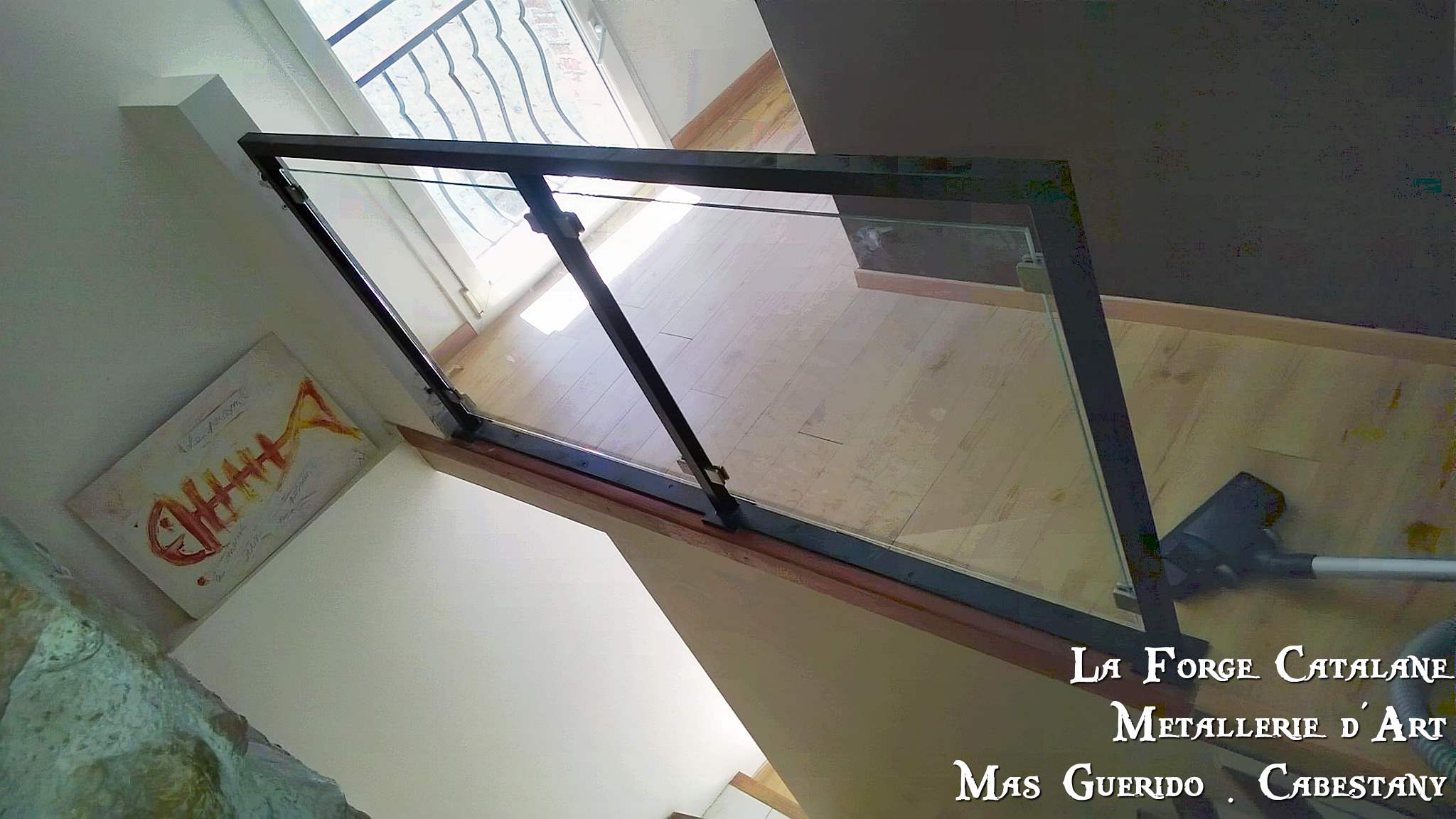 Garde corps remplissage verre pinces forge catalane  (4).jpg